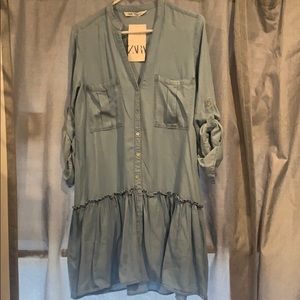 Zara dress, never worn.